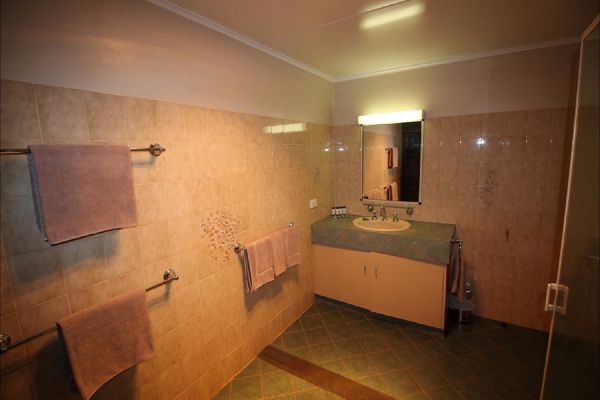 3 Bedroom Holiday House - Accommodation Gold Coast 5